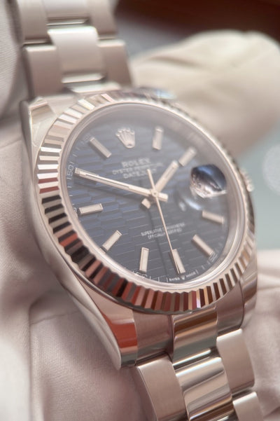 Rolex Datejust 41 Blue Faltet Motif Dial - 126334 - Edelstahl/Weissgold - Box/Papiere - LC100 - Jahr: 08/2023 - Neu &amp; Verklebt! - Premium Luxusuhr - Bild 10